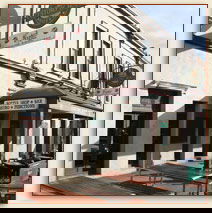 Customs House Hotel - Sunshine Coast Guide 2