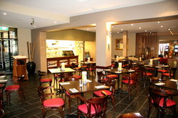 Castello's Foresters Arms Hotel - Sunshine Coast Guide 3