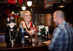 PJ O'Brien's Irish Pub - Sunshine Coast Guide 3