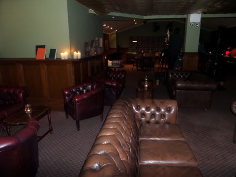 Castle Hill Tavern - Sunshine Coast Guide 7
