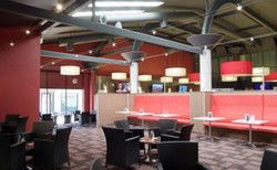 Colonnades Tavern - Sunshine Coast Guide 1