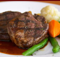 R. G. Mcgees Hotel Restaurant - Sunshine Coast Guide