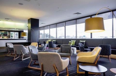 MRepublic Restaurant, Bar And Lounge - Sunshine Coast Guide 8