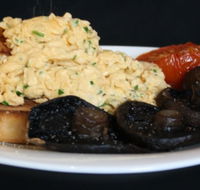 Raphael's On Brighton - Sunshine Coast Guide