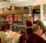 Domanis Cafe Restaurant Bar - Sunshine Coast Guide