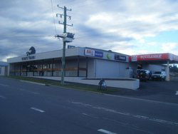 Black Stallion Hotel - Sunshine Coast Guide 0