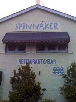 Spinnaker Restaurant And Bar - Sunshine Coast Guide 0