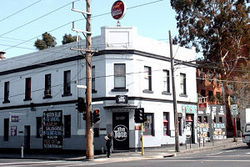 The Tote - Sunshine Coast Guide 2