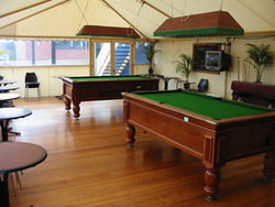 Sportsmans Hall Hotel - Sunshine Coast Guide 3