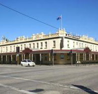 Soden's Australia Hotel - Sunshine Coast Guide