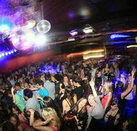 Club Bay View - Sunshine Coast Guide