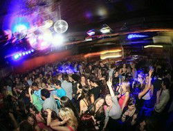 Club Bay View - Sunshine Coast Guide 0