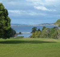 Kingston Beach Golf Club - Sunshine Coast Guide
