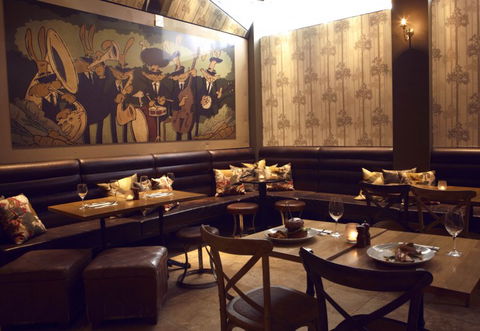Rabbit Hole Bar And Dining - Sunshine Coast Guide 1