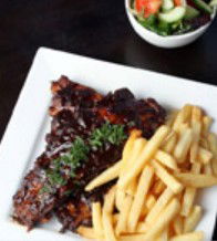 PJ's Irish Sports Bar & Bistro @ The Criterion Hotel - Sunshine Coast Guide 4