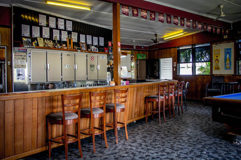 Mirriwinni Hotel - Sunshine Coast Guide 1