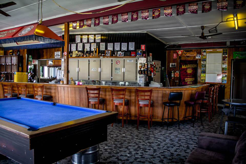 Mirriwinni Hotel - Sunshine Coast Guide 4