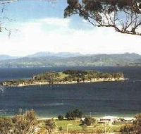 Hotel Bruny - Sunshine Coast Guide