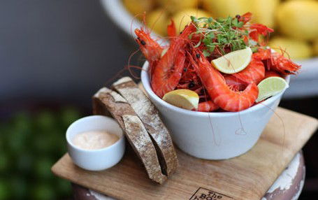 McCarrs Creek Road - Sunshine Coast Guide 2