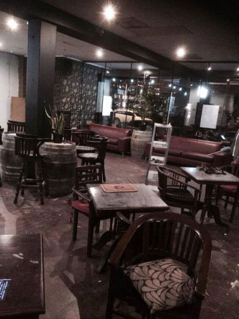 Luxor Bar - Sunshine Coast Guide 0