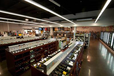 PA Liquor Barn & Hotel - Sunshine Coast Guide 0