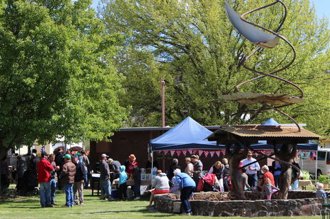 Walcha Farmers' Market - Sunshine Coast Guide 0