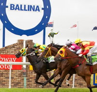 Ballina Boxing Day Races - Sunshine Coast Guide