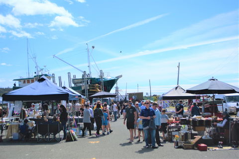 Marine Rescue Ulladulla Wharf Markets - Sunshine Coast Guide 0
