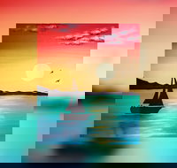 Grab a glass of wine and learn to paint 'Sailboat'