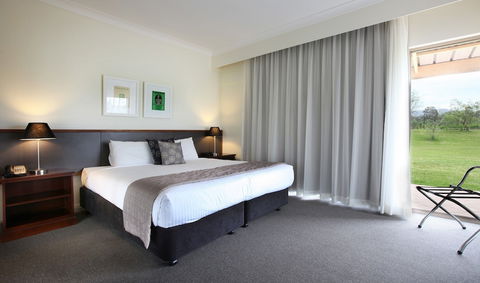 Harrigan's Irish Pub & Accommodation - Sunshine Coast Guide 6