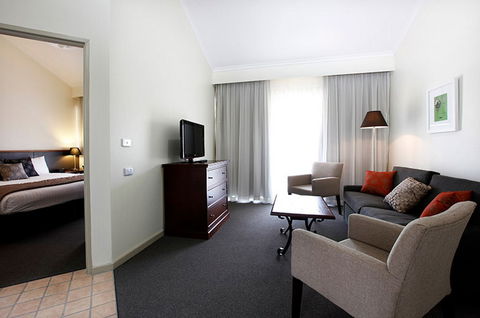 Harrigan's Irish Pub & Accommodation - Sunshine Coast Guide 5