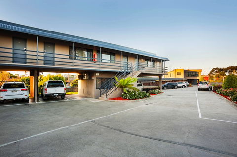 Best Western Mahoneys Motor Inn - Sunshine Coast Guide 6