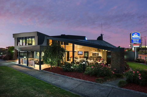 Best Western Mahoneys Motor Inn - Sunshine Coast Guide 5