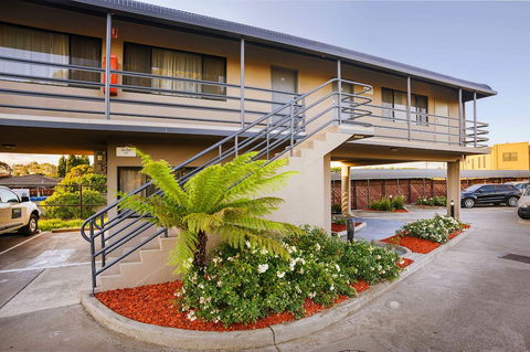 Best Western Mahoneys Motor Inn - Sunshine Coast Guide 3