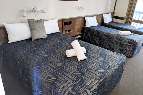 Miners Lodge Motor Inn - Sunshine Coast Guide 7