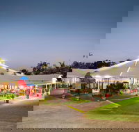 Mission Beach Resort - Sunshine Coast Guide