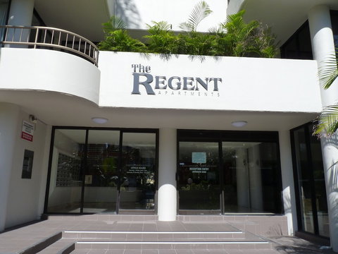 The Regent Apartments - Sunshine Coast Guide 1