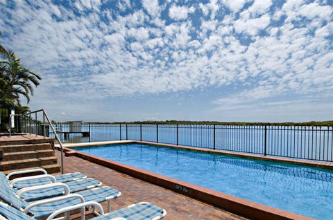 Banyandah Towers - Sunshine Coast Guide 5