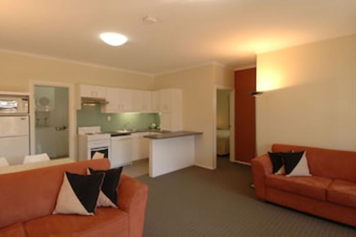  Sunshine Coast Guide