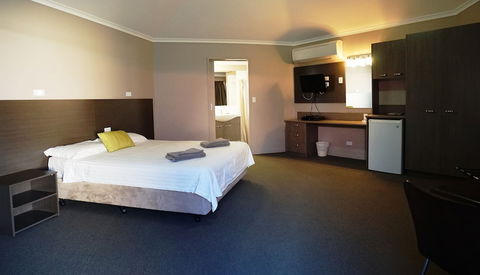 Bluestone Motor Inn - Sunshine Coast Guide 5