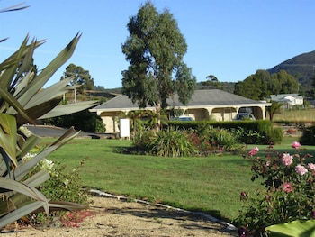 Port Arthur Villas - Sunshine Coast Guide 1