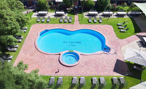 Alzburg Resort - Sunshine Coast Guide 1