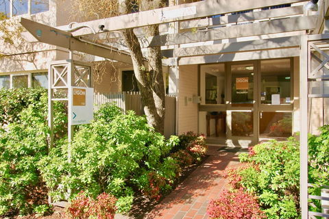 Apartments On Lygon - Sunshine Coast Guide 0