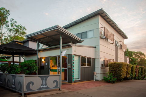 Best Western Plus Quarterdecks Retreat - Sunshine Coast Guide 2