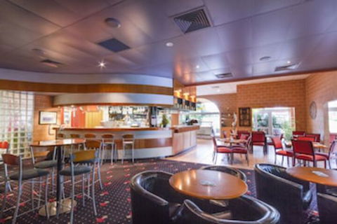 Windmill Motel And Events Centre - Sunshine Coast Guide 0