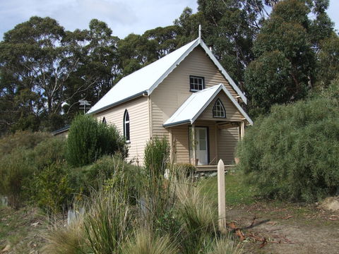 Bruny Island Escapes And Hotel Bruny - Sunshine Coast Guide 0