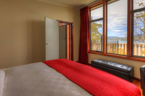 Driftwood Cottages - Sunshine Coast Guide 2