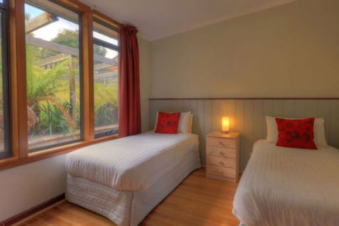 Driftwood Cottages - Sunshine Coast Guide 7