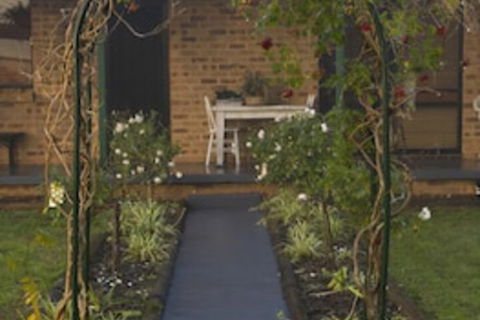 Talga Vines Vineyard Escape - Sunshine Coast Guide 5