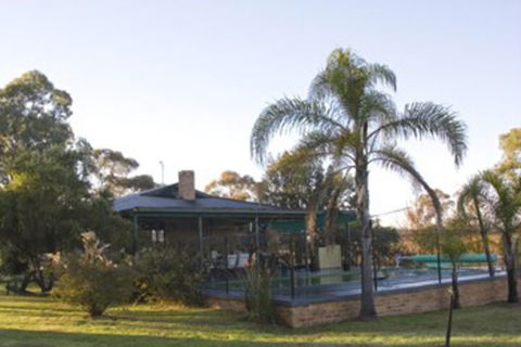 Talga Vines Vineyard Escape - Sunshine Coast Guide 2